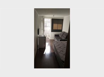 Roomgo BR - Aluguel de quarto privativo- Brooklin com banheiro individual, Campo Belo - R$ 1.200 Por mês