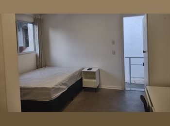 Roomgo BR - Alugo 1 estúdio ao lado do metro pinheiros linha 4 amarela, Pinheiros - R$ 2.400 Por mês