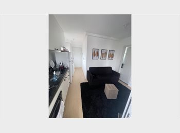 Roomgo BR - Quarto individual em apartamento na mooca, Mooca - R$ 1.350 Por mês