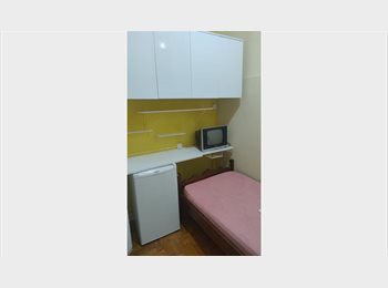 Roomgo BR - QUARTO INDIVIDUAL SÓ MOÇA AMBIENTE FAMILIAR NA BARRA FUNDA / SP**, Santa Cecilia - R$ 1.300 Por mês