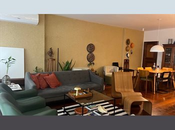 Roomgo BR - Quarto cama de casal em Copanema, Ipanema - R$ 4.200 Por mês