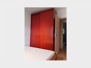 Roomgo BR - quarto pra alugar top prox. shop plaza sul/carrefour, Saúde - R$ 600 Por mês