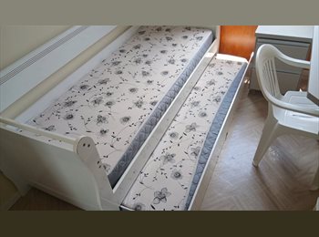 Roomgo BR - Quarto 5 min Ifsc 10 min Shopping beira mar, Florianópolis - R$ 950 Por mês