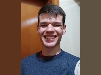 Roomgo BR - Vítor Gomes  - 21 - Porto Alegre