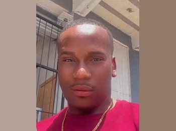 Roomgo BR - Mahiã marcelino dos Santos  - 21 - Porto Alegre