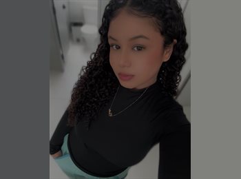 Roomgo BR - Cecília Santos  - 23 - Curitiba