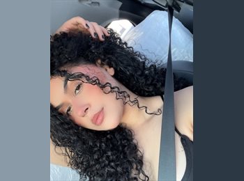 Roomgo BR - Karolyni Gomes  - 22 - Liberdade