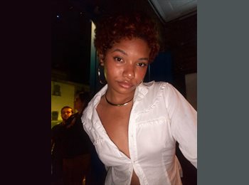 Roomgo BR - Isabela  - 21 - Niterói