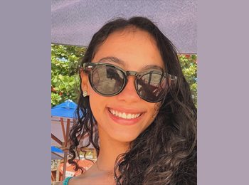 Roomgo BR - Clara - 19 - Vitória