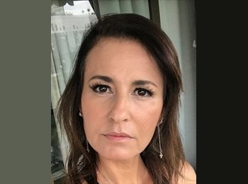 Roomgo BR - Cristiane - 50 - Maracanã