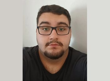 Roomgo BR - João - 18 - Porto Alegre