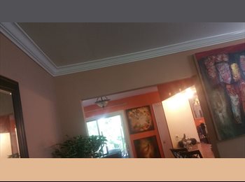 Roomgo CA - Awesome room! In great Neighbourhood :), Toronto - $950 pcm