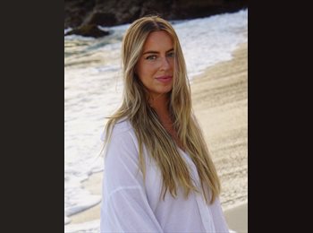 Roomgo CA - Pauline - 25 - Toronto