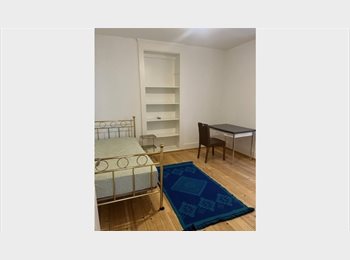 Roomgo CH - Chambre en colocation à sous-louer à Lausanne, Lausanne - 850 CHF / Mois