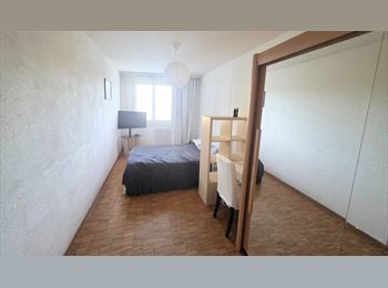 Roomgo CH - Belle chambre calme à louer, Genève - 1 000 CHF / Mois