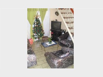 CompartoDepto CL - ARRIENDO PIEZAS INDIVIDUALES AMOBLADAS, San Miguel - CH$200.000 por mes