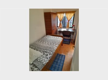 CompartoDepto CL - Pieza Tocornal Cerro Baron, Valparaíso - CH$200.000 por mes