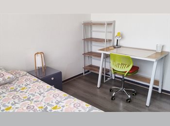 CompartoDepto CL - Habitación para estudiante mujer en departamento compartido por 4 chicas, Santiago Centro - CH$330.000 por mes