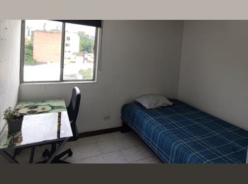 CompartoApto CO - Se arrienda habitación en Laureles, Medellín - COP$ 850.000 por mes