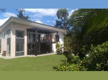 CompartoApto CO - Habitación en ambiente familiar campestre, Rionegro - COP$ 1.160.000 por mes