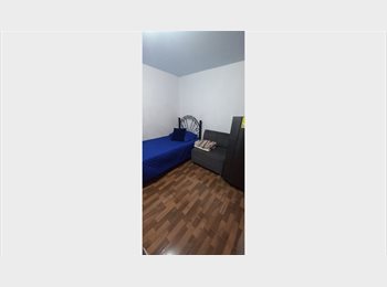 CompartoApto CO - Habitacion mujer que estudie o trabaje, Bello - COP$ 600.000 por mes