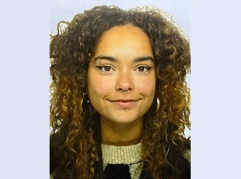 CompartoApto CO - Nicole - 25 - Medellín