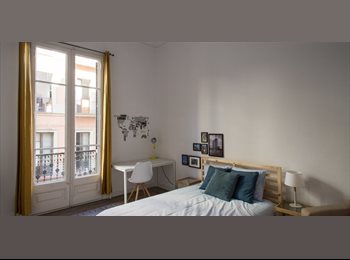 Roomgo ES - ¡Habitación con cama doble en un piso reformado en Gracia! RH9-R3, Gràcia - 940 € por mes