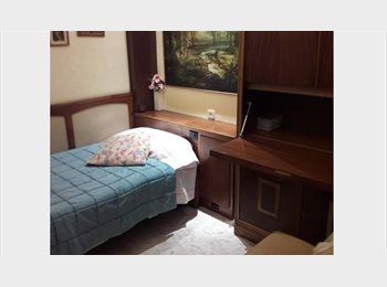 Roomgo ES - Habitación individual con encanto., Ciutat Vella - 430 € por mes