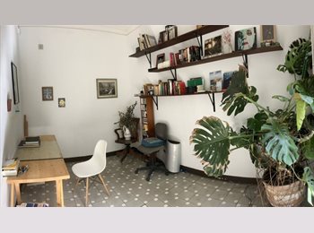 Roomgo ES - HABITACION + ESTUDIO (SEPARADOS) EN PISO DEL EIXAMPLE, Ciutat Vella - 800 € por mes