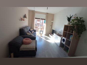 Roomgo ES - Habitación luminosa en piso compartido, Santa Coloma de Gramanet - 520 € por mes
