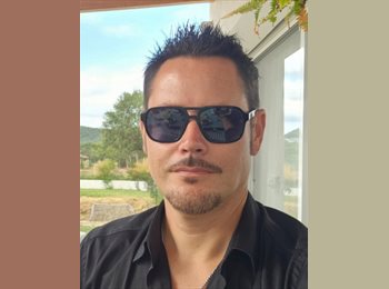 Roomgo ES - Stephan - 45 - Gerona