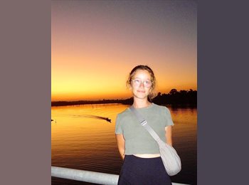 Roomgo ES - Maria  - 28 - Madrid