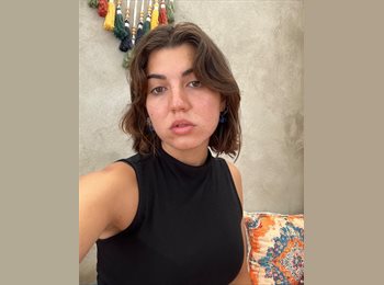 Roomgo ES - Mariona - 23 - Cela