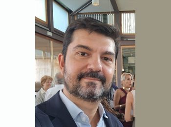 Roomgo ES - Marcos  - 42 - Madrid