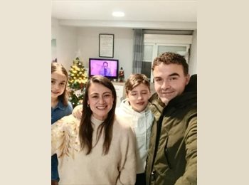 Roomgo ES - juan carlos - 51 - España