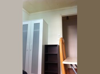 Roomgo HK - Flat share in Shum Shui Po, Sham Shui Po - HKD4,500 pcm