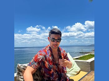 Roomgo HK - Lloyd - 31 - Sheung Wan