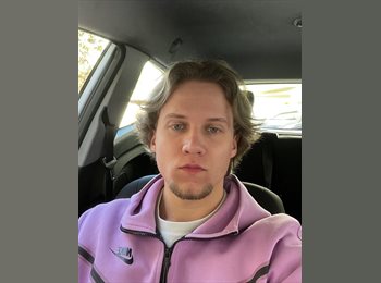 Roomgo IE - Yanis Hainault - 21 - Cork