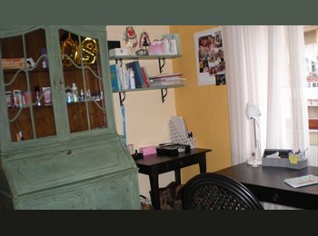 Roomgo IT - Affitto 1 ampia stanza luminosa e tranquilla, Genova - 350 € al mese