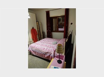 Roomgo IT - Stanza singola per donna referenziata, Don Bosco-Cinecitta' - 430 € al mese