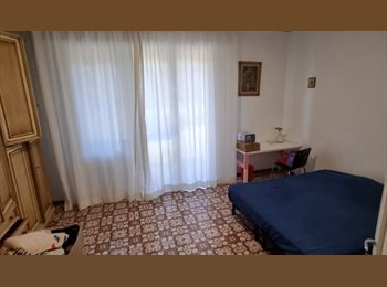 Roomgo IT - Affitto camera singola, Firenze - 400 € al mese