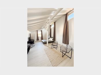 Appartager LU - immense chambre meublée dans une manfique villa, Luxembourg Ville - 1.450 € / Mois