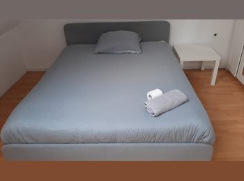 Appartager LU - NO AGENCY FEES ECH26-08/FURNISHED ROOM /AVAILABLE IMMEDIATELY, Luxembourg - 990 € / Mois