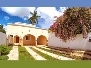 Roomgo MX - Casa Joven con piscina, Mérida - MX$4,000 por mes
