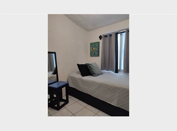 Roomgo MX - Excelente ubicación a 3 cuadras de Midtown, Guadalajara - MX$5,700 por mes