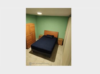 Roomgo MX - RECAMARAS PARA MUJERES PROFESIONISTAS QUE ESTUDIEN Y TRABAJEN., México - D.F. - MX$4,000 por mes