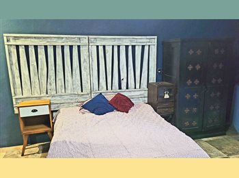 Roomgo MX - Habitacion , privada , con baño, Morelia - MX$3,200 por mes