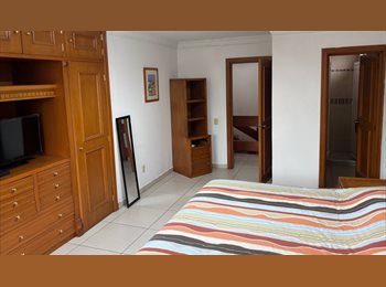 Roomgo MX - Renta habitación amueblada cerca de plaza del sol y la expo en Gdl, Zapopan - MX$7,300 por mes