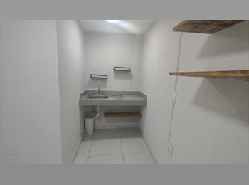 Roomgo MX - Cuartos en Renta para Mujeres – Lomas de Polanco, Guadalajara, Guadalajara - MX$3,200 por mes