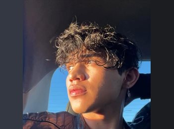 Roomgo MX - Adad - 21 - Querétaro